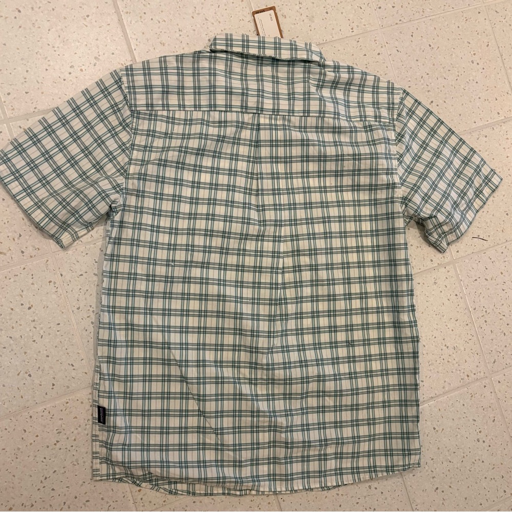 Patagonia Men’s Fezzman Button Down Short-Sleeve Shirt. Small. New with Tags. - Picture 4 of 5